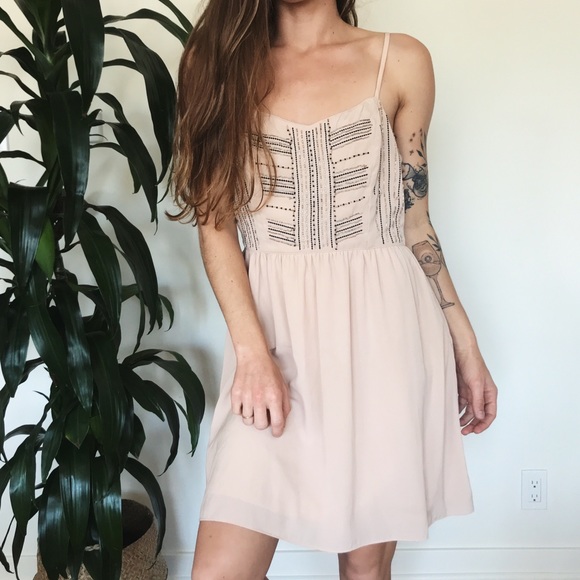American Eagle Outfitters Dresses & Skirts - AEO blush dress